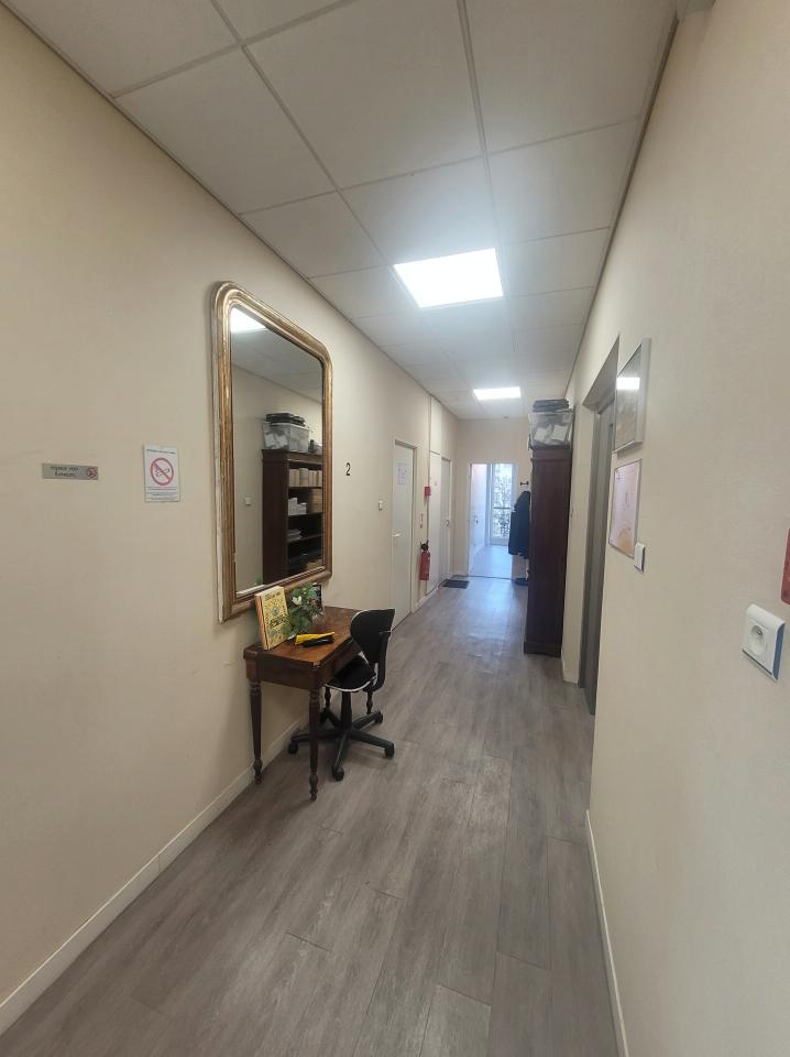 Bureau Levallois-Perret 19m² Location bureau Levallois-Perret Hauts-de-Seine OLBUR2530962 0
